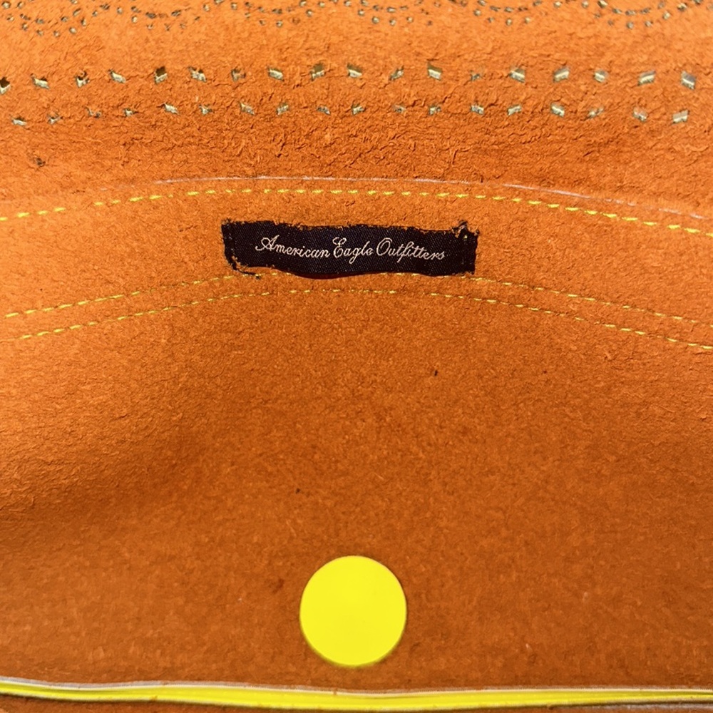 American Eagle Neon clutch - Picture 5 of 8